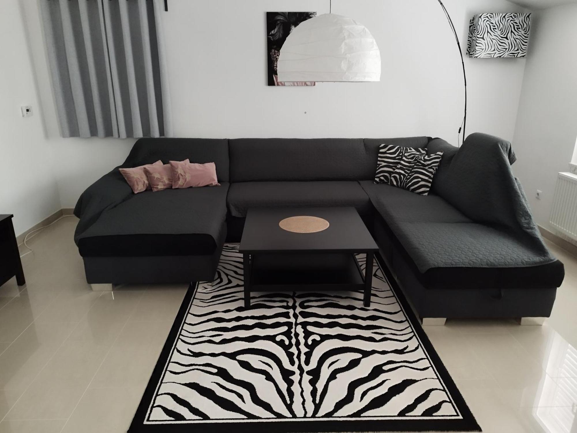 Ferienwohnung Am Sandstrand Omis Ngoại thất bức ảnh